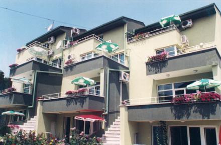 Apartments Flower House