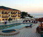 Aeolos Hotel, Main